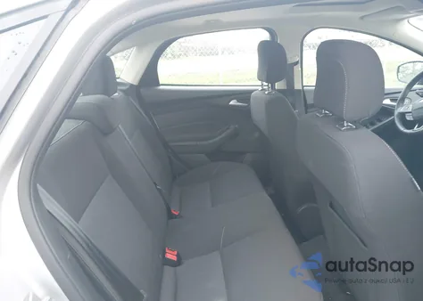 2018 Ford Focus Sel z USA, uszkodzony, nr VIN 1FADP3H2XJL321067